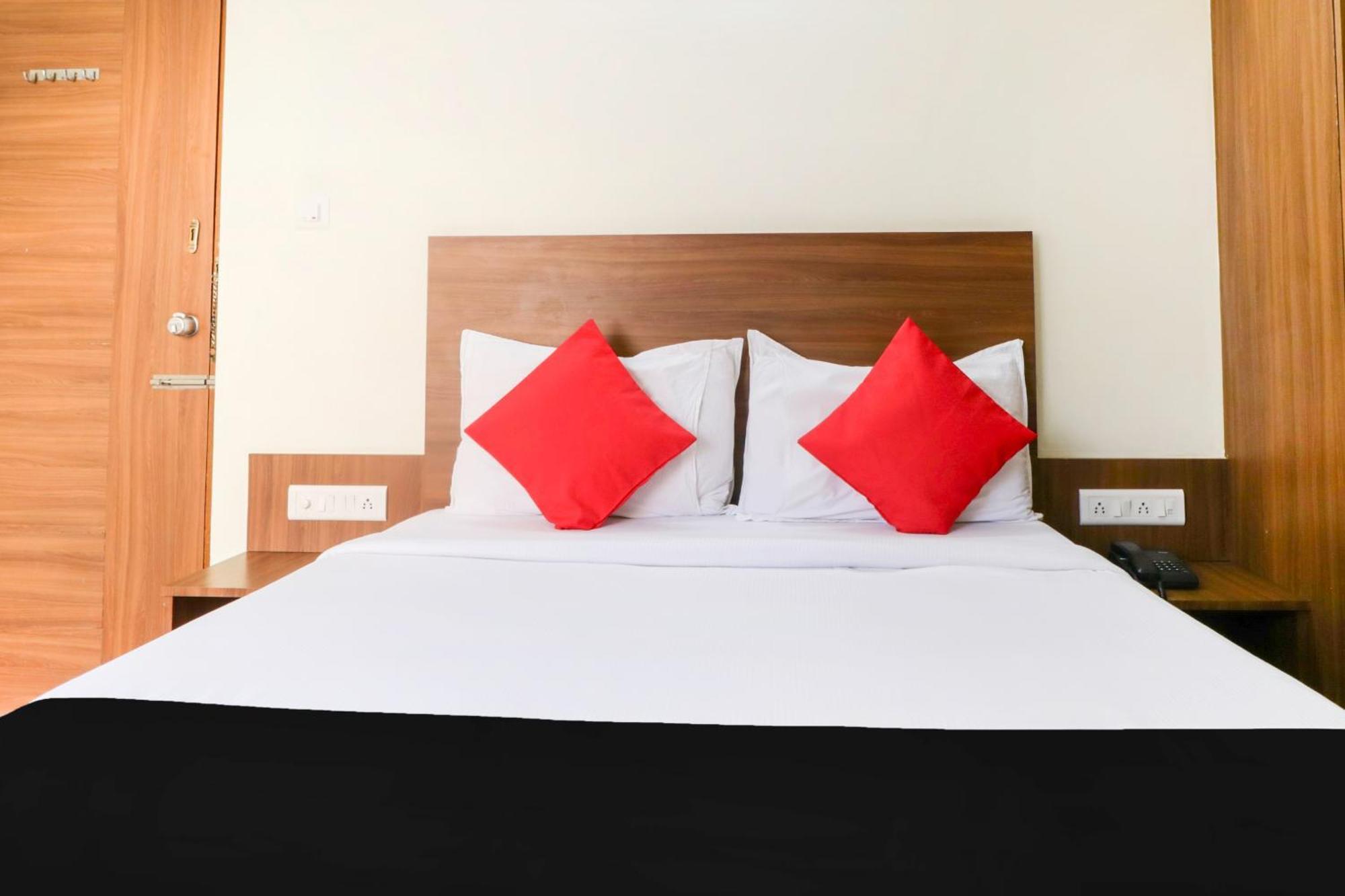 Hotel O Champion Comfort Near Hosahalli Metro Station Bangalore Exteriör bild