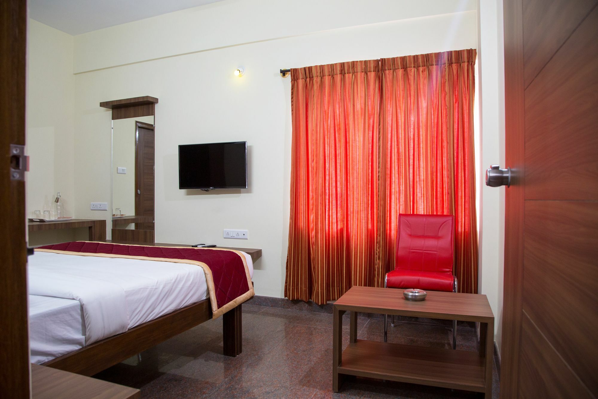 Hotel O Champion Comfort Near Hosahalli Metro Station Bangalore Exteriör bild