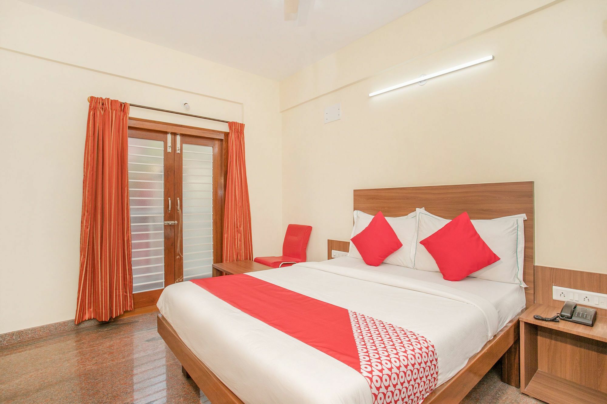 Hotel O Champion Comfort Near Hosahalli Metro Station Bangalore Exteriör bild