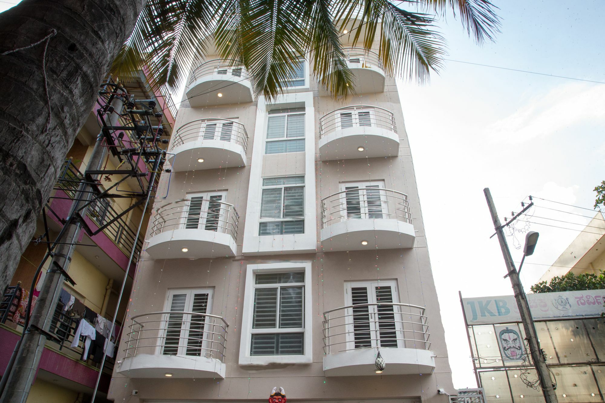 Hotel O Champion Comfort Near Hosahalli Metro Station Bangalore Exteriör bild